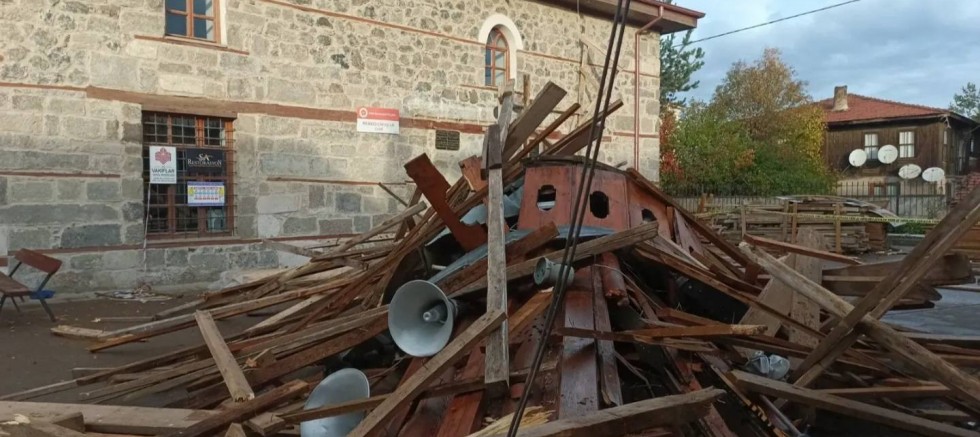 Dörtdivan’ın Tarihi Camiinde Üzücü Olay