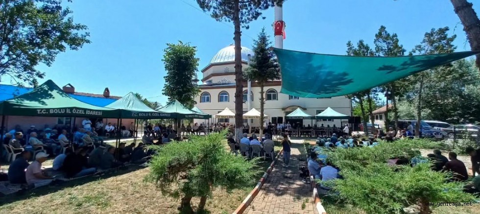 Hamzabey Köyü'nde Kur'an Ziyafeti Programı Gerçekleştirildi